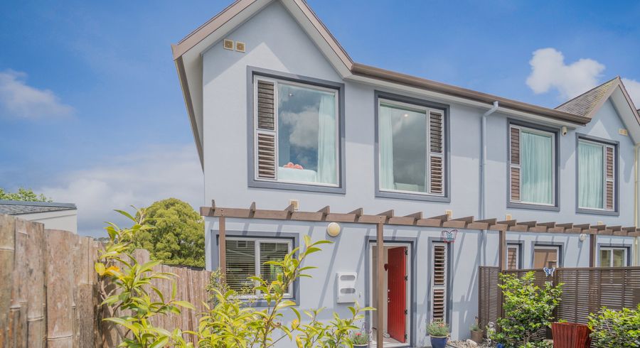  at 9T Clearwater Cove, West Harbour, Auckland