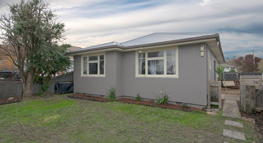  at 1/276 Opawa Road, Hillsborough, Christchurch