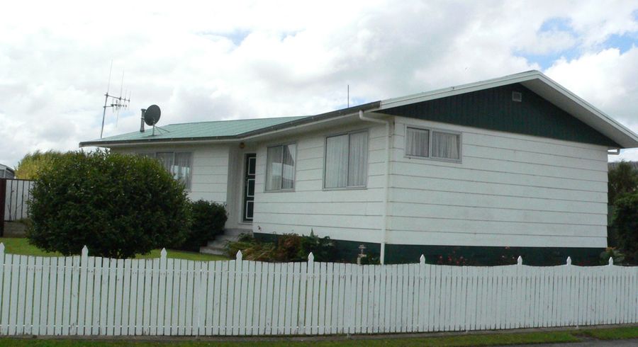  at 28 Leander Place, Milson, Palmerston North