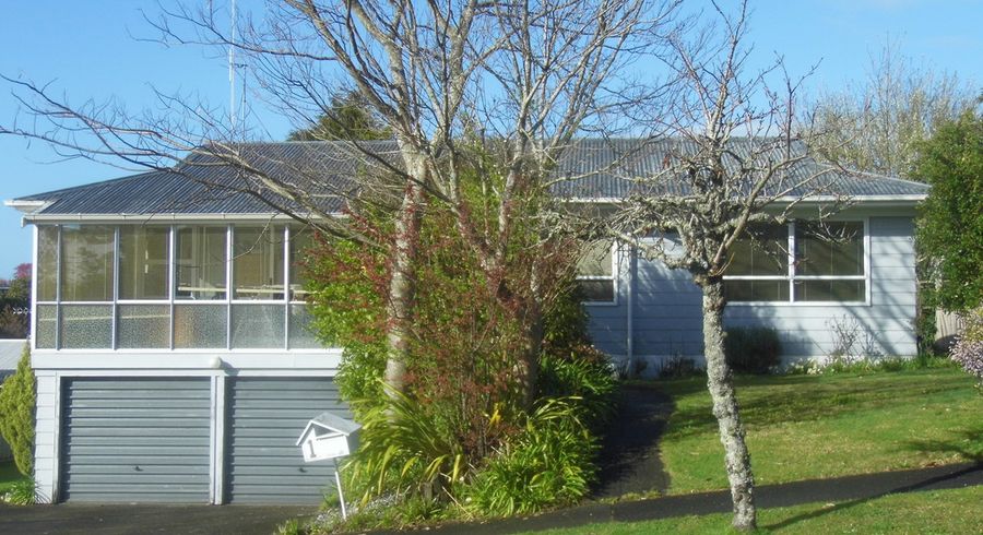  at 1 Salmond Place, Dinsdale, Hamilton
