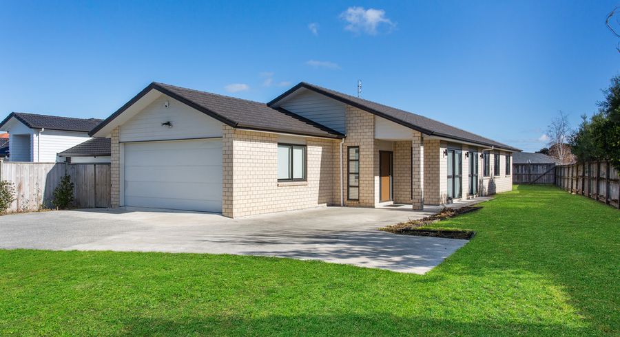  at 585 Great South Road, Rosehill, Papakura