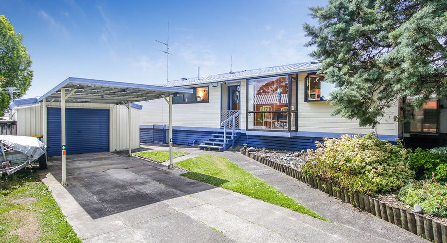  at 39 Fitzherbert Avenue, West Harbour, Auckland