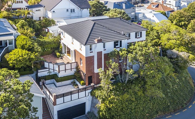  at 10 Plunket Street, Kelburn, Wellington