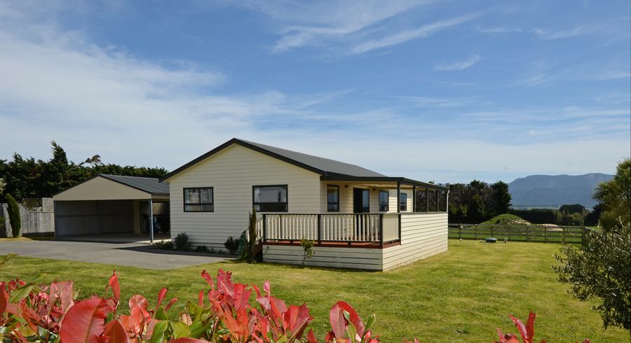  at 2768 Martinborough Pirinoa Road, PIRINOA, FEATHERSTON