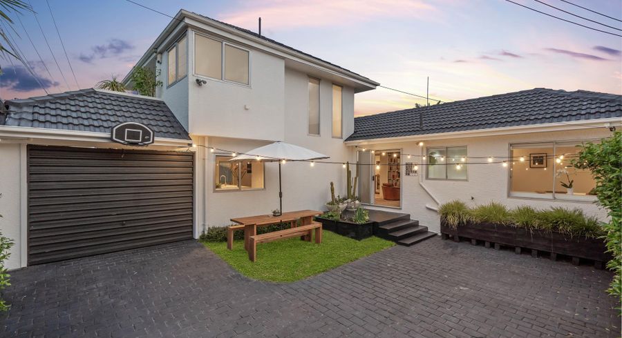  at 2/42 Arabi Street, Sandringham, Auckland