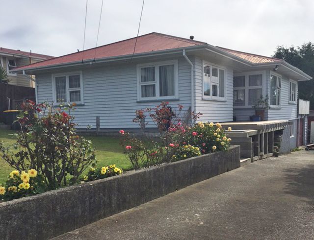  at 28 Ernest Street, Ranui, Porirua