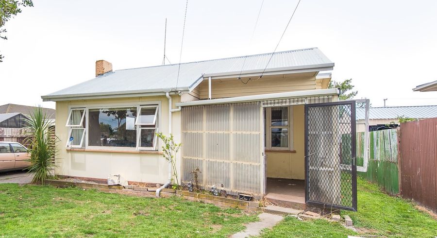  at 32 Stark Street, Durie Hill, Whanganui