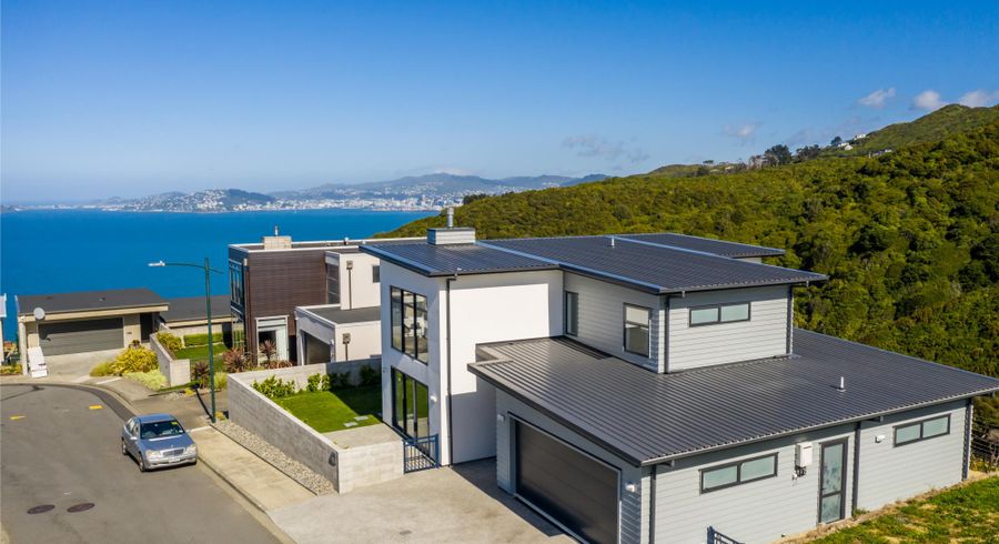  at 22 Cromwell Point, Newlands, Wellington
