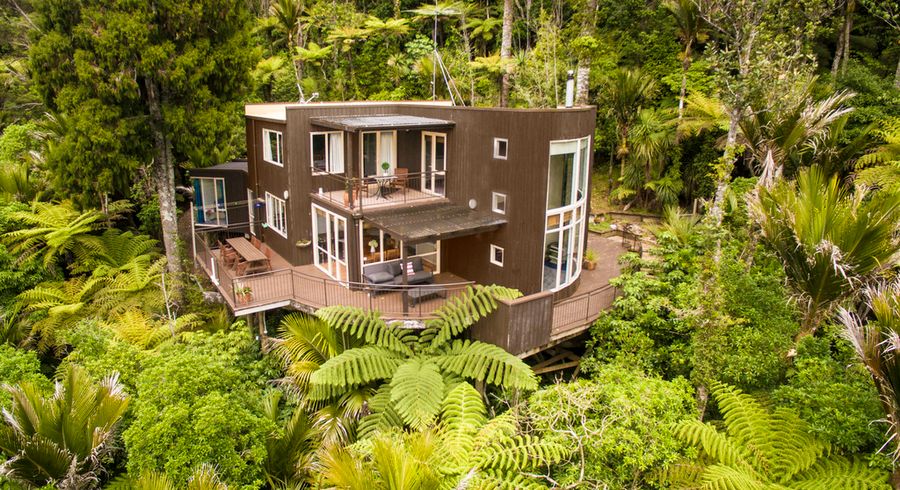  at 128 Carter Road, Oratia, Auckland