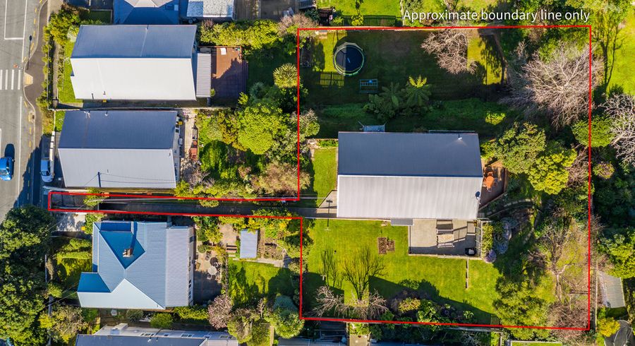  at 68 Queens Drive, Lyall Bay, Wellington