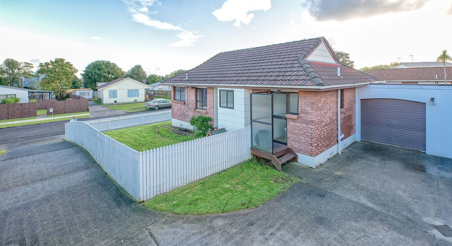  at 3 Seaward Place, Wattle Downs, Auckland