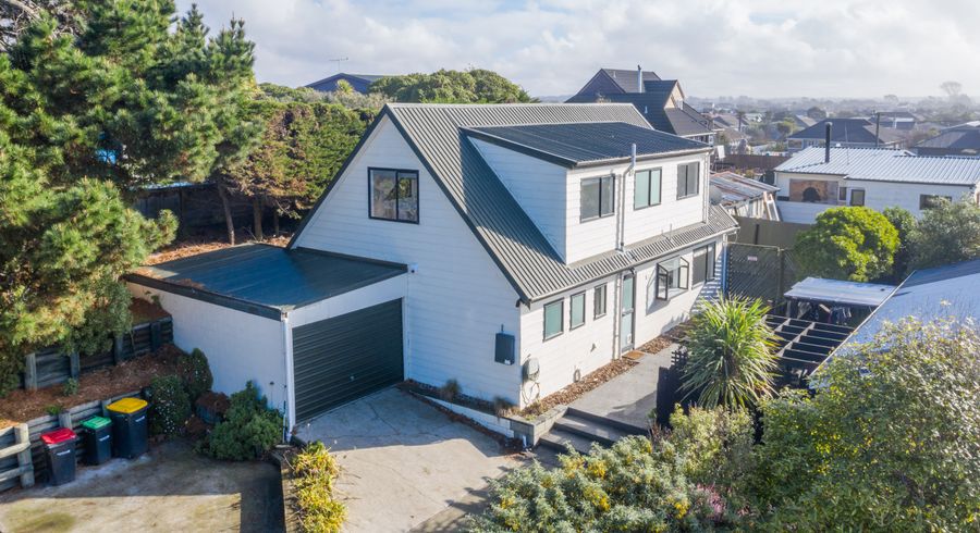  at 64 Effingham Street, North New Brighton, Christchurch