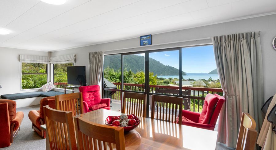  at 9 Field Terrace, Ōkiwi Bay