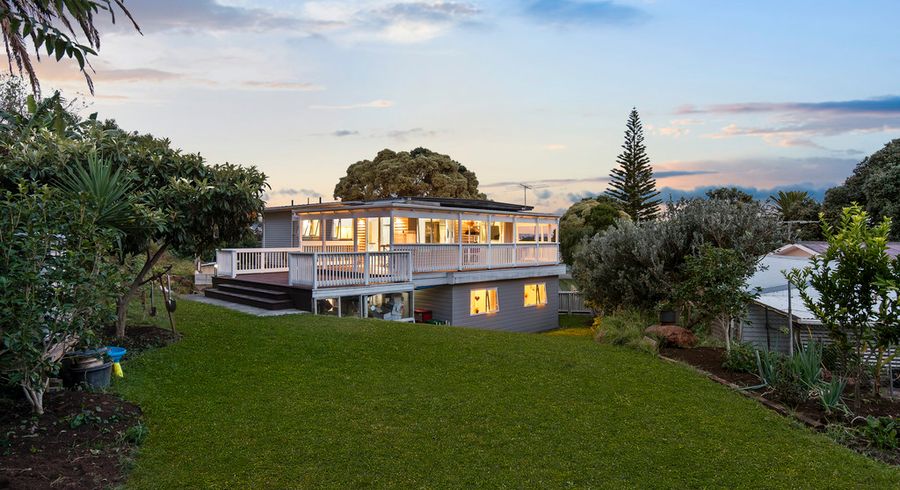  at 18 Dunstall Place, Mangere Bridge, Auckland