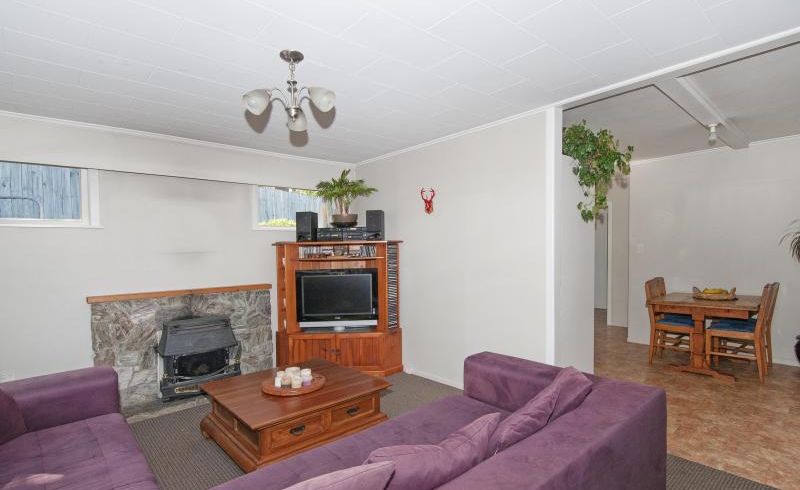  at 107 Thomas Street, Stokes Valley, Lower Hutt