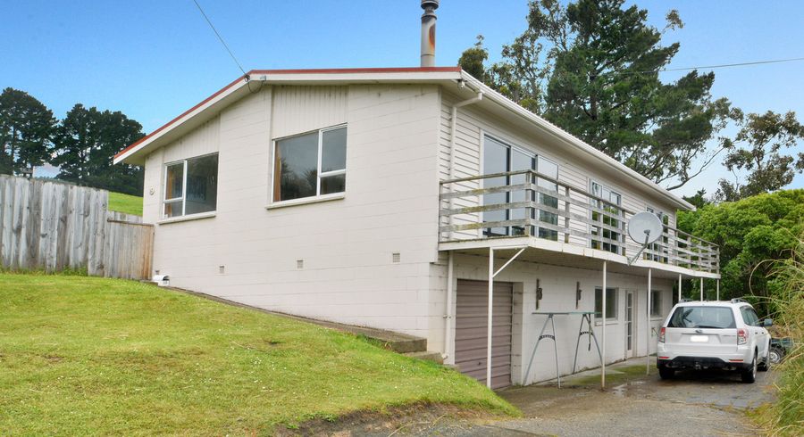  at 32 Gorman Street, Macandrew Bay, Dunedin