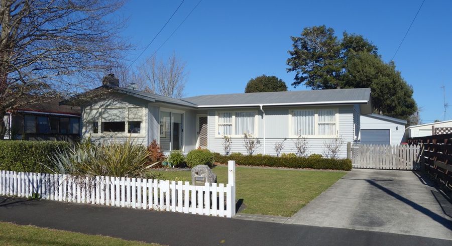  at 7 Forth Crescent, Glenview, Hamilton