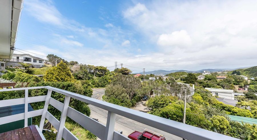  at 93 Black Rock Road, Newlands, Wellington