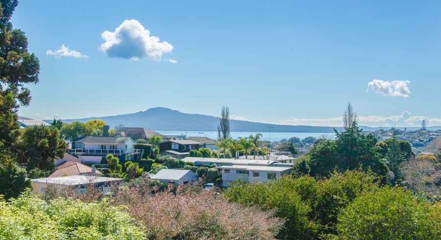  at 25 Southern Cross Road, Kohimarama, Auckland