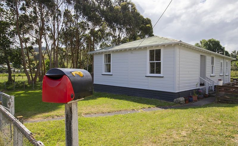  at 6 Charles Street, Tinui
