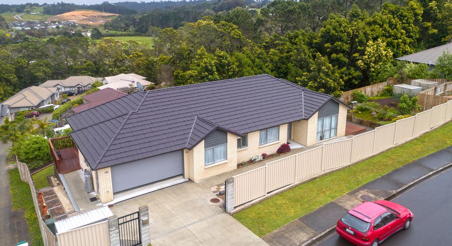  at 104 Tiriwa Drive, Massey, Auckland