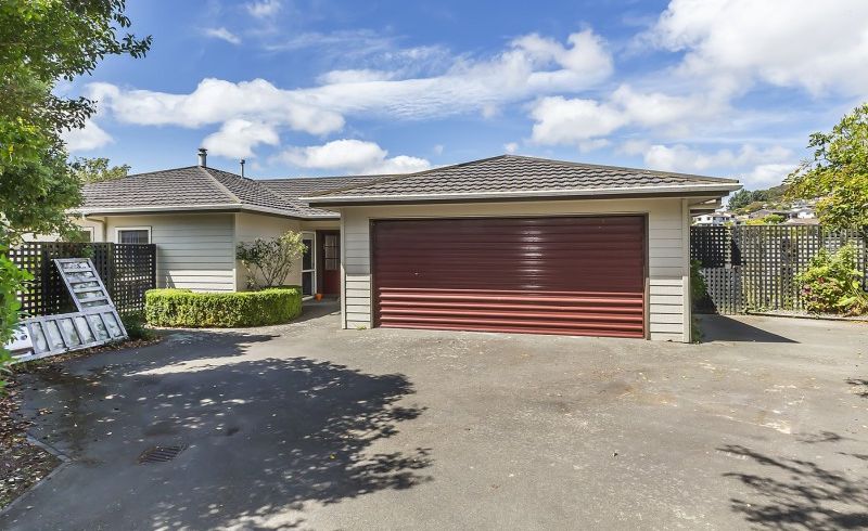  at 33 Longitude Place, Whitby, Porirua