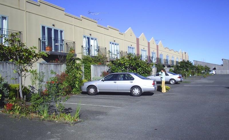  at 8/99 Mays Road, Te Papapa, Auckland