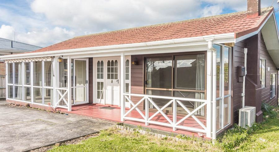  at 1/170 Titirangi Road, New Lynn, Auckland