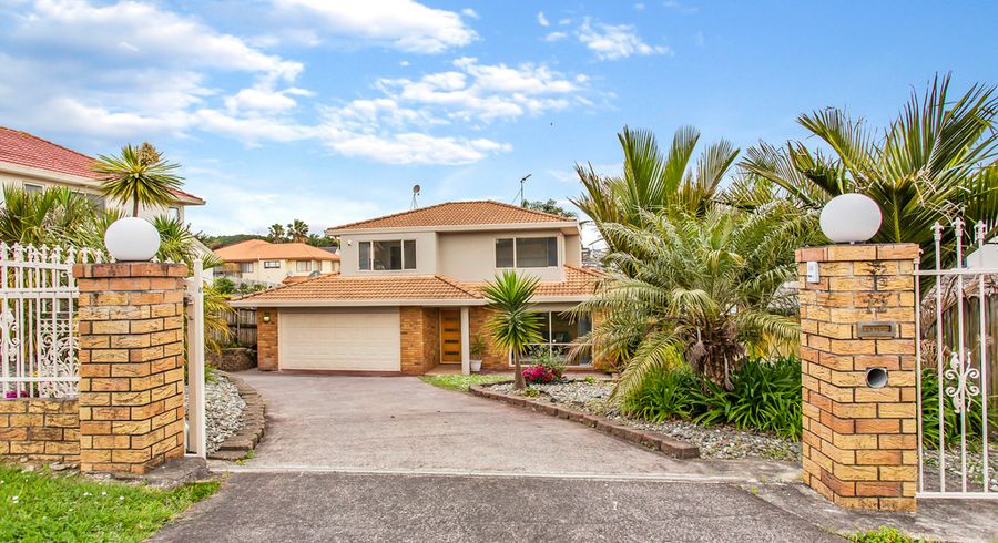  at 72 Ransom Smyth Drive, Goodwood Heights, Auckland