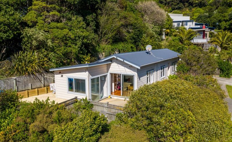  at 12 Paremata Crescent, Paremata, Porirua