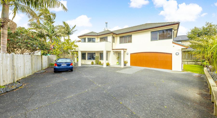  at 223 Hill Road, The Gardens, Auckland