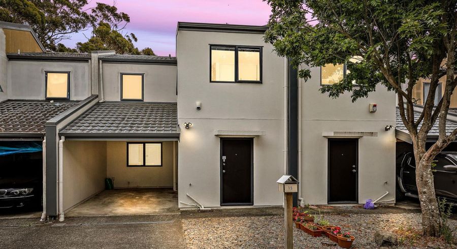 at 15 Sun Place, Henderson, Auckland