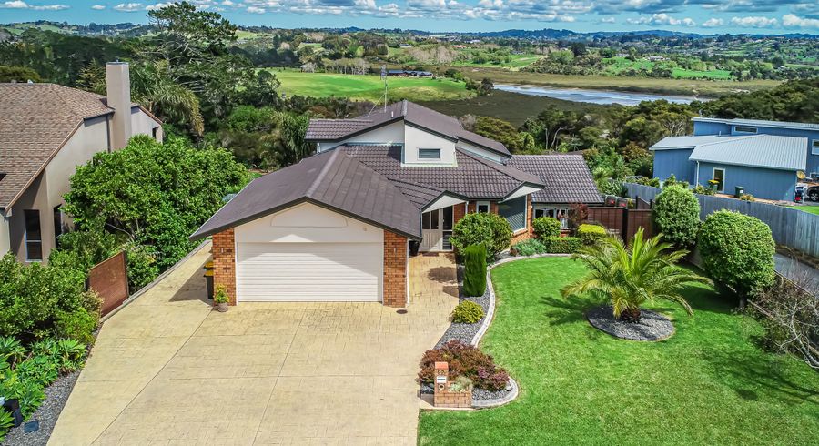  at 32 Blue Heron Rise, Stanmore Bay, Whangaparaoa