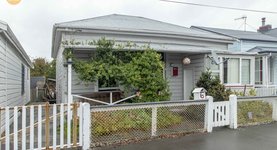  at 6 Sale Street, Napier South, Napier