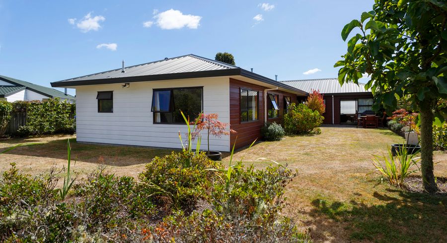  at 8 Astelia Way, Waipahihi, Taupo