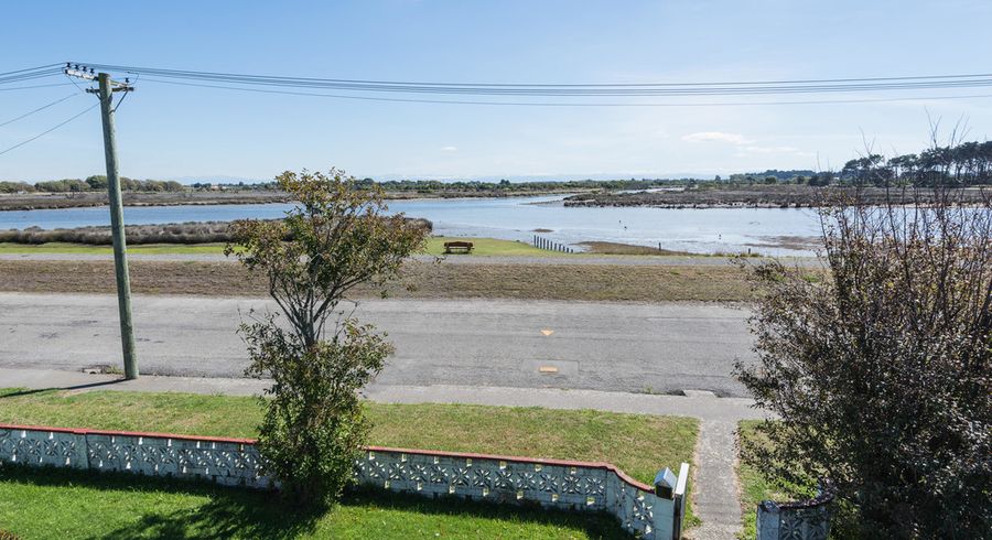  at 37 Kibblewhite Street, New Brighton, Christchurch