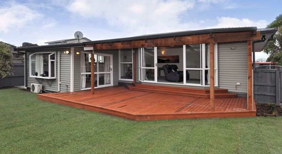  at 6 Claridges Road, Casebrook, Christchurch