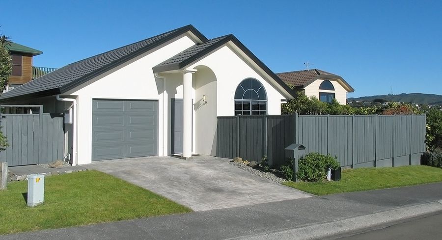  at 1 Peppertree Lane, Woodridge, Wellington