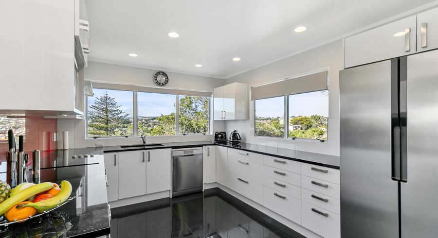  at 6 Tree Top Lane, Paparangi, Wellington