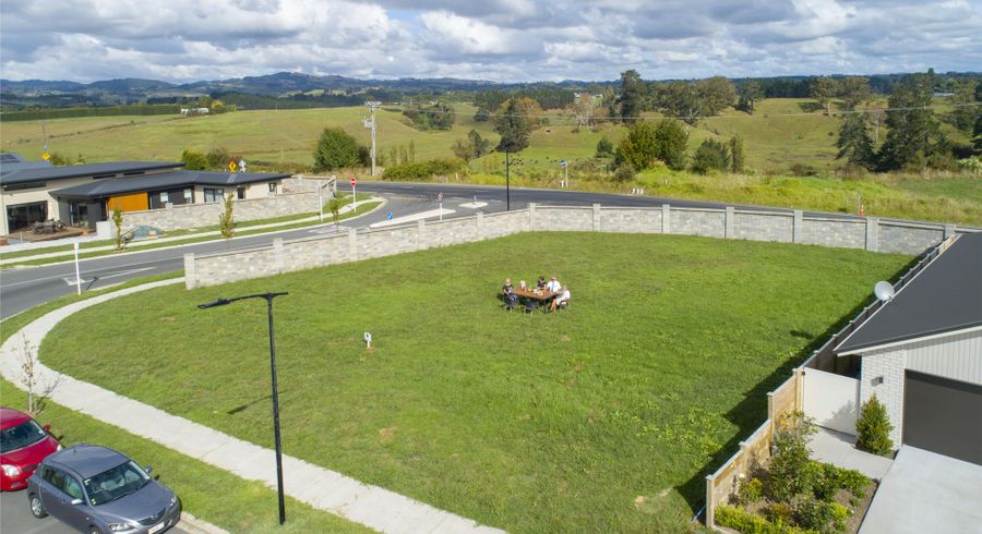  at 1 Goodwin Crescent, Pyes Pa, Tauranga