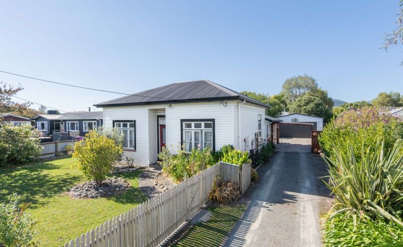  at 12 Rata Street, Tokomaru