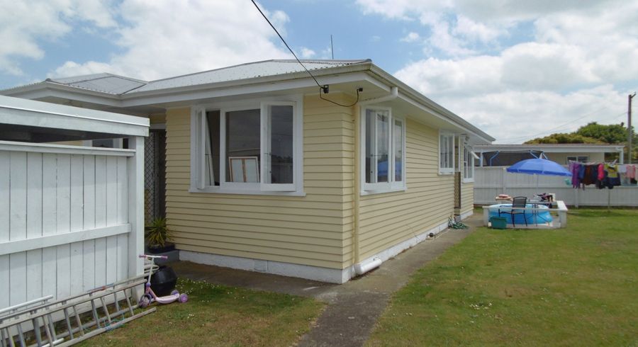  at 2 Fairfield Avenue, Huntly, Huntly