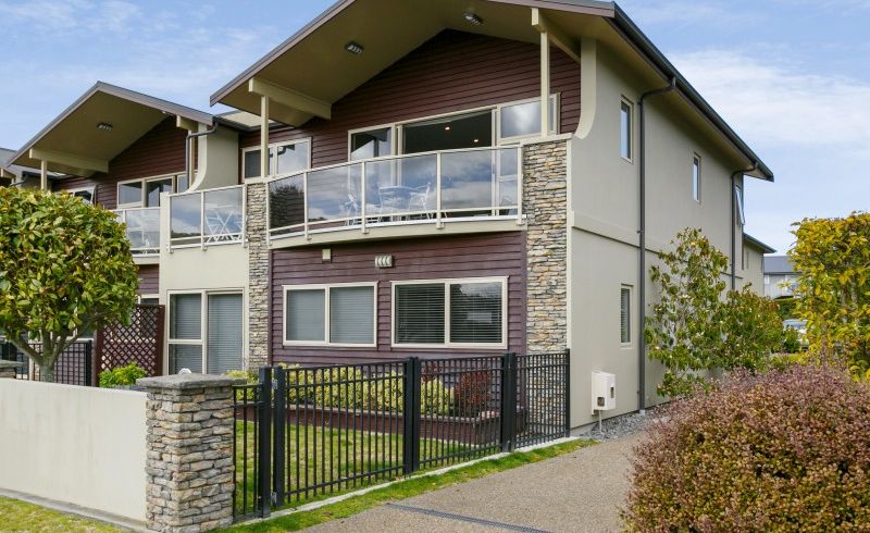  at 3/15 Tremaine Avenue, Two Mile Bay, Taupo