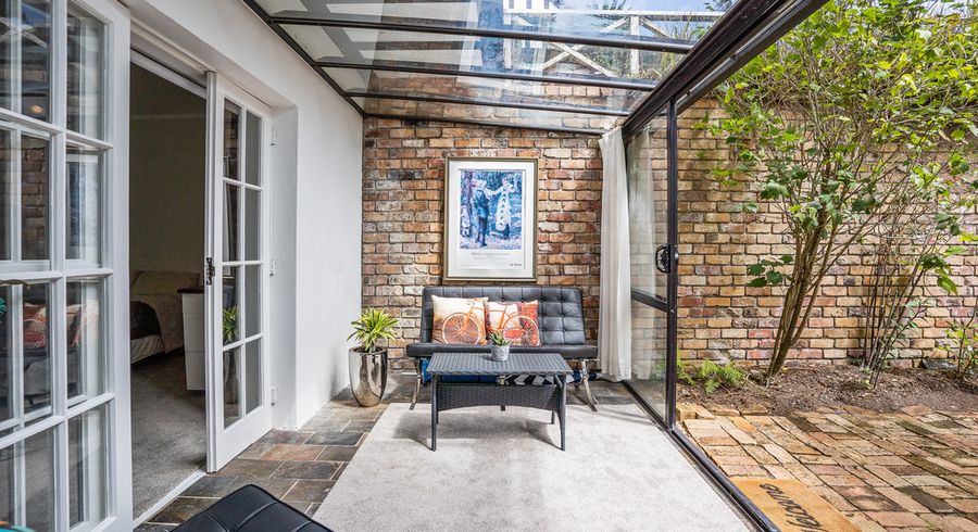  at 2/59 Victoria Avenue, Remuera, Auckland