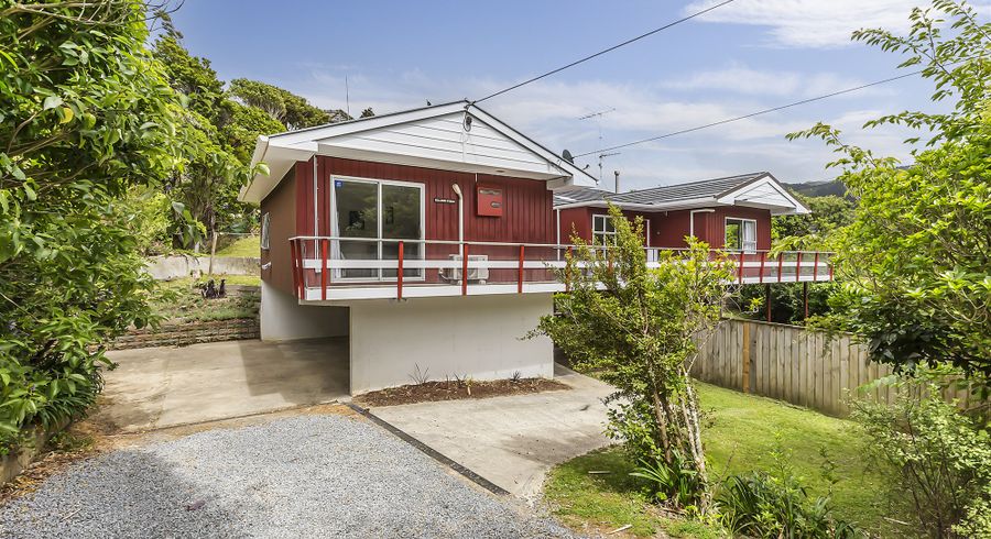  at 11 Cecil Road, Tawa, Wellington