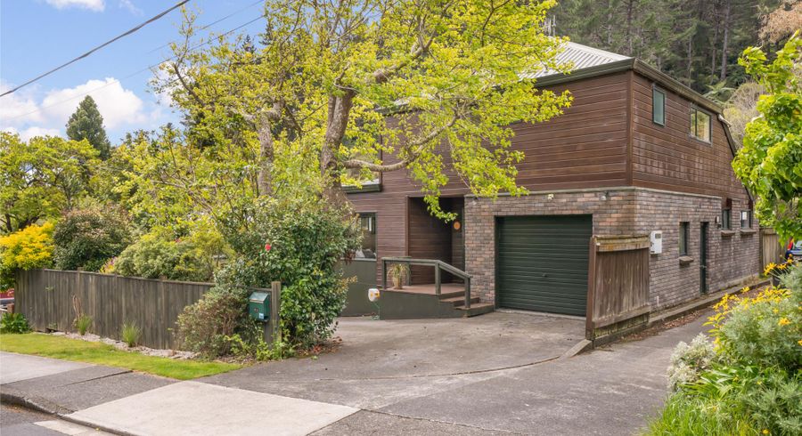  at 21 Elmslie Road, Pinehaven, Upper Hutt