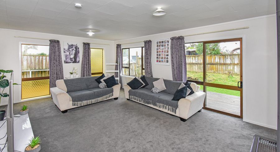  at 5 Destino Court, Conifer Grove, Takanini