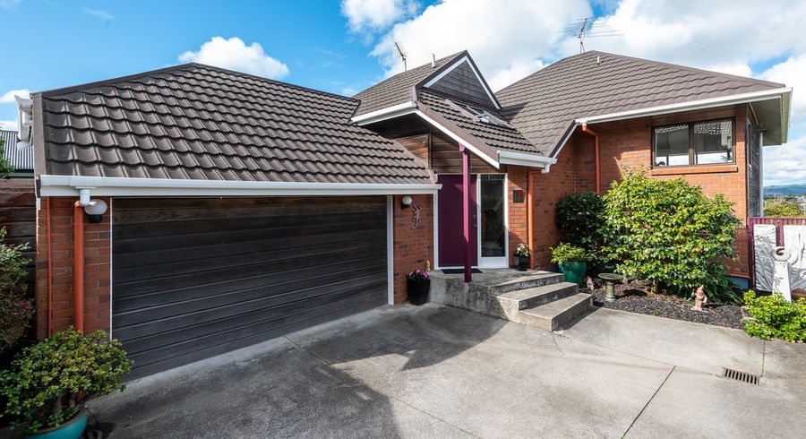  at 77 Litten Road, Cockle Bay, Auckland