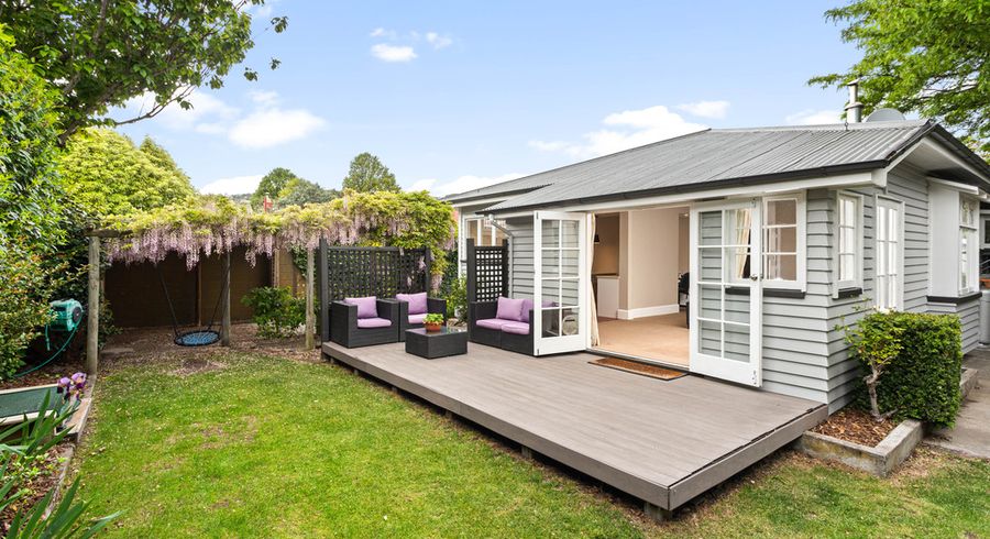  at 17 Riverview Street, Beckenham, Christchurch