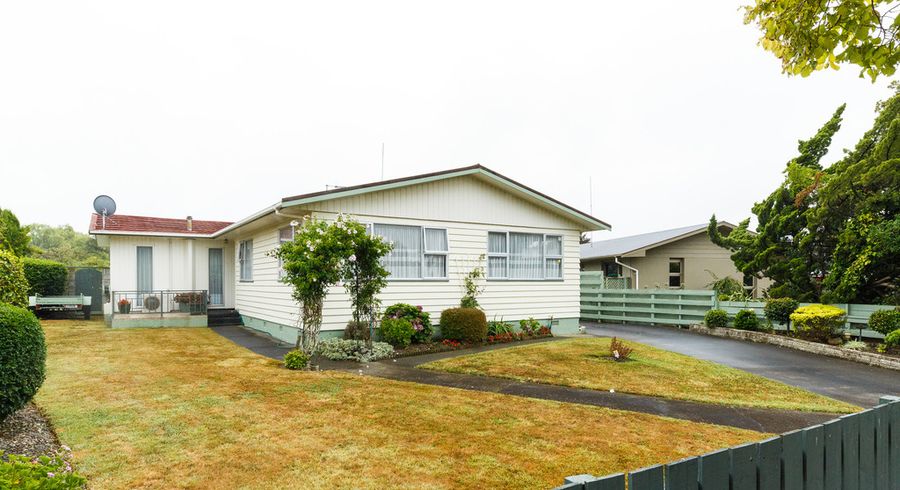  at 36 John F Kennedy Drive, Milson, Palmerston North